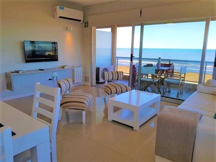 Hotel Tejas Rojas Villa Gesell Εξωτερικό φωτογραφία