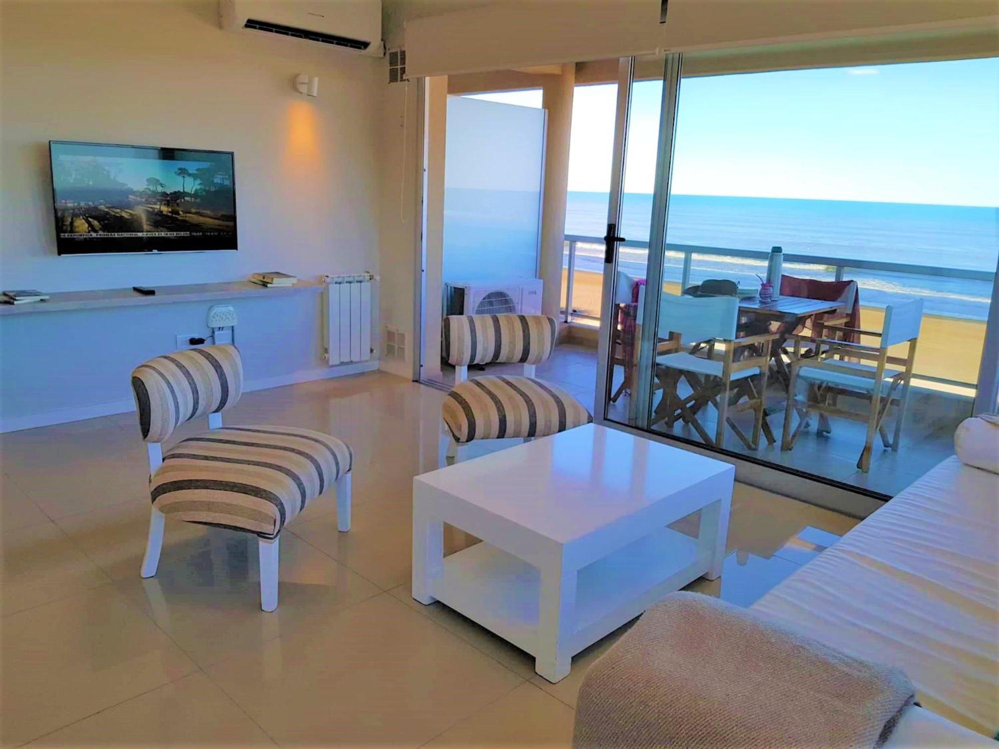 Hotel Tejas Rojas Villa Gesell Εξωτερικό φωτογραφία