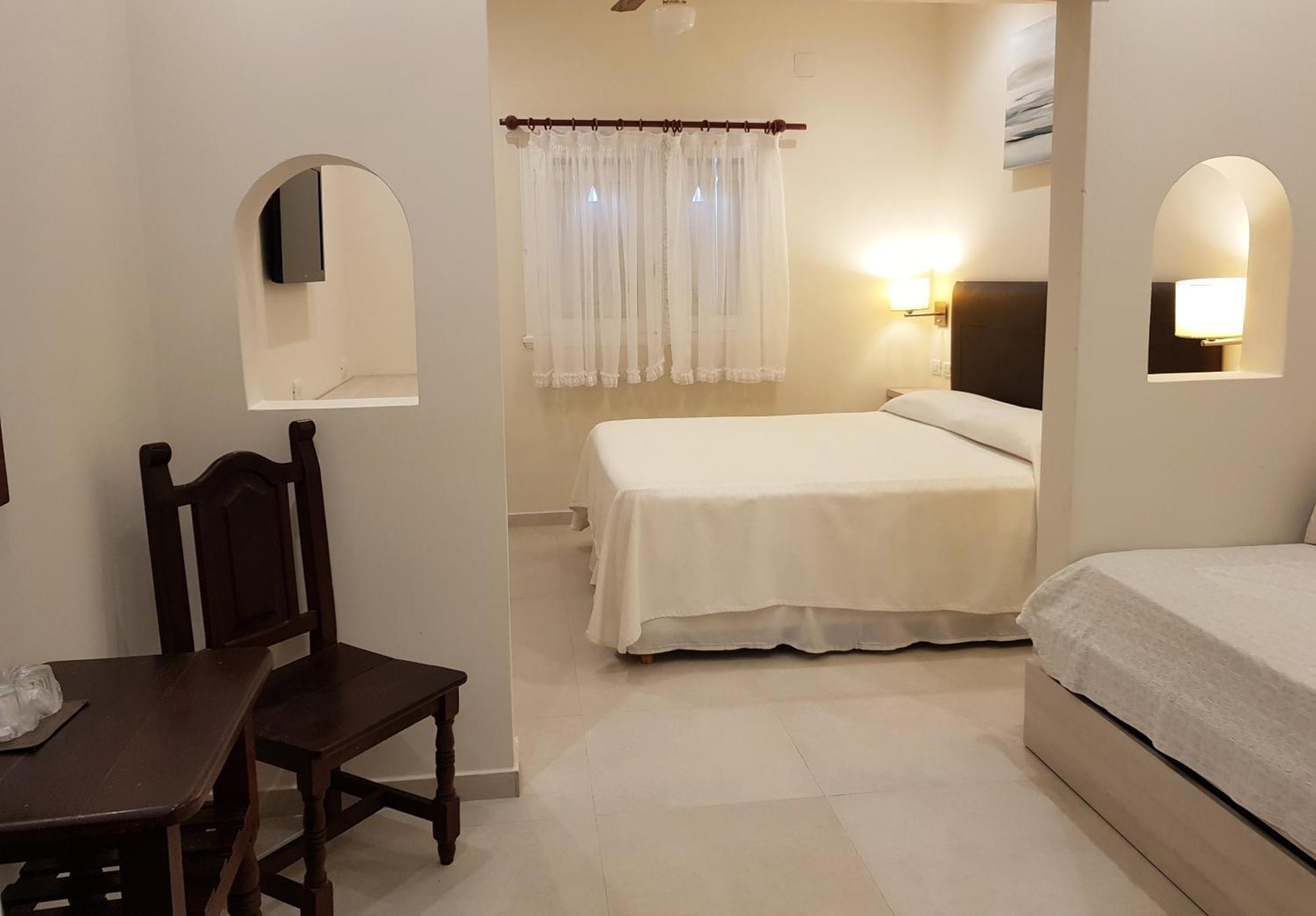 Hotel Tejas Rojas Villa Gesell Εξωτερικό φωτογραφία