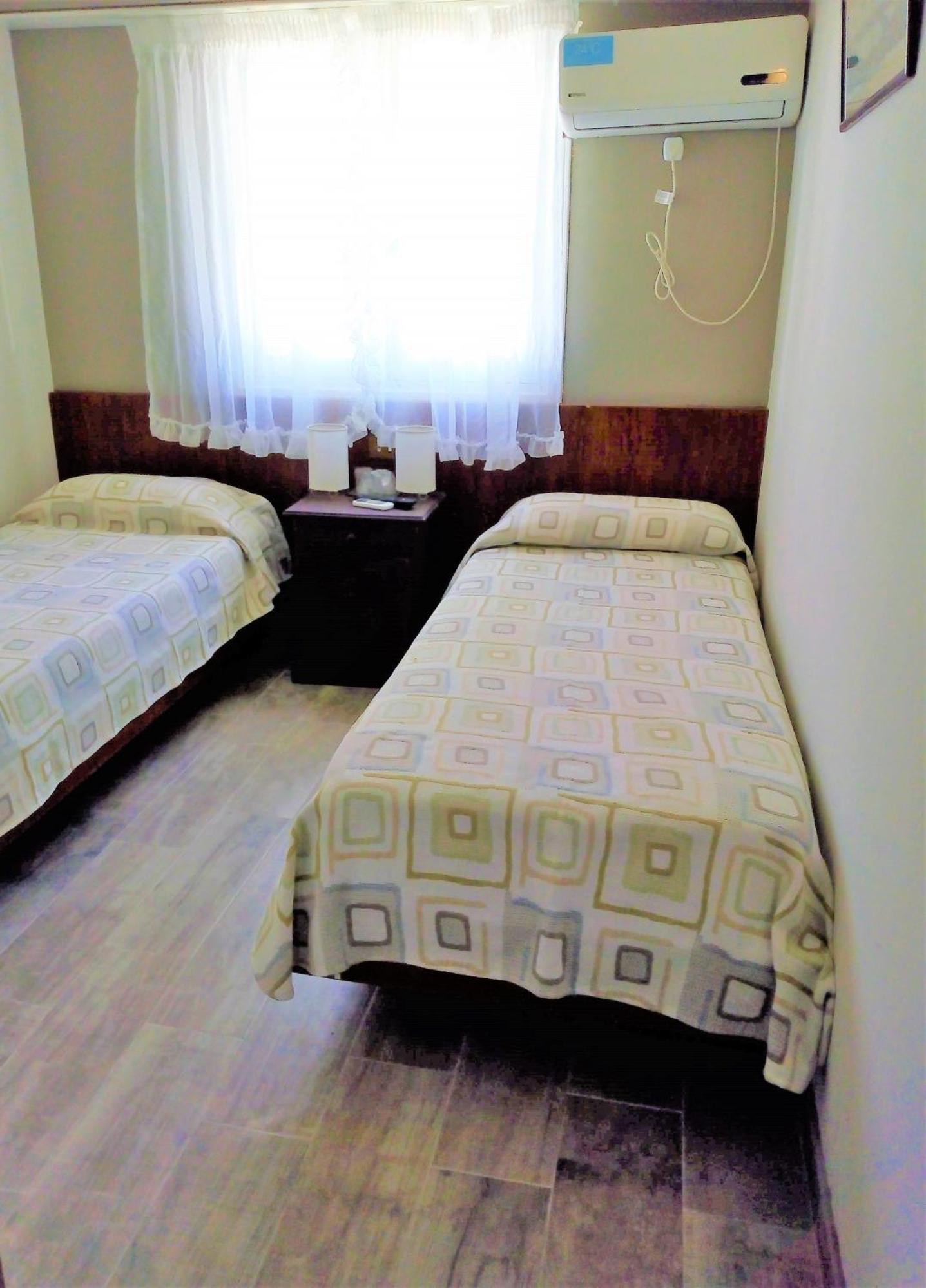 Hotel Tejas Rojas Villa Gesell Δωμάτιο φωτογραφία